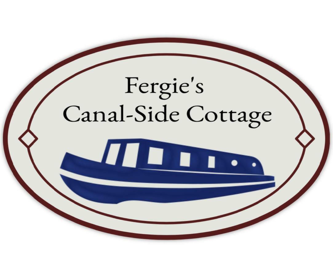 ווריק Fergies Canal Side Cottage מראה חיצוני תמונה